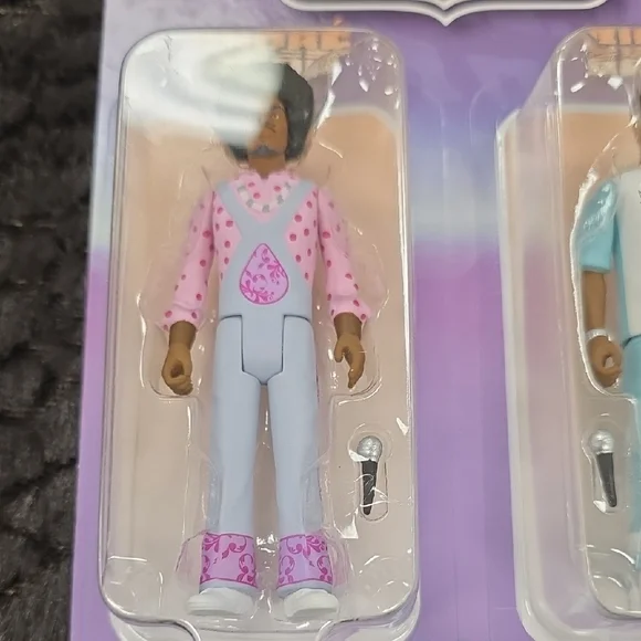 OutKast Andre and Big Action Figures - Picture 3 of 6